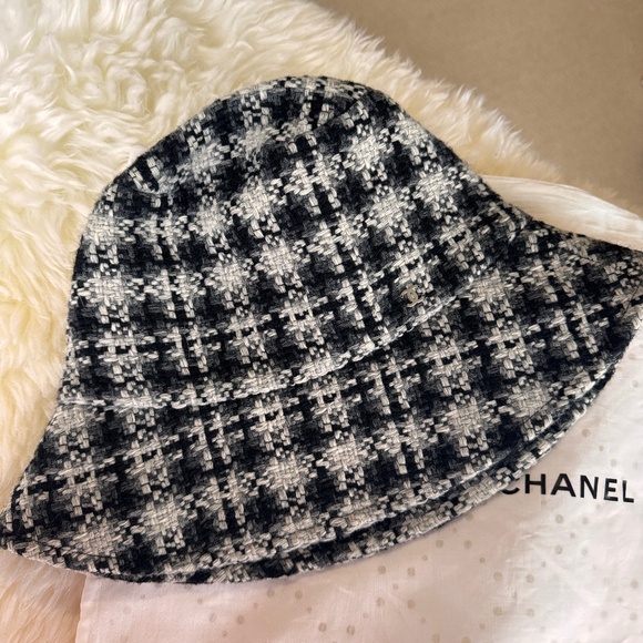 Chanel tweed cc interlock logo bucket hat - Picture 1 of 1